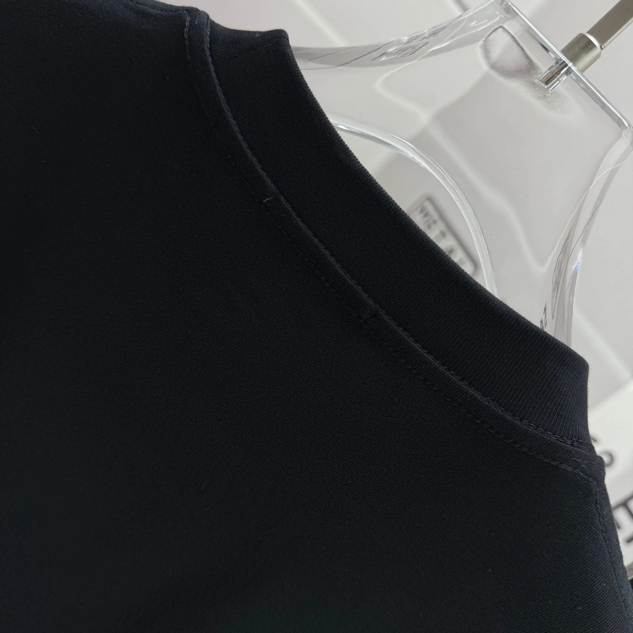 # Herme* * 2025 New Arrival Classic Orange T Same Style ：Black White Size： S （90-130 ） M （120-150 ） L （140-165 ） XL （160-180 ） XXL （180-210 ）